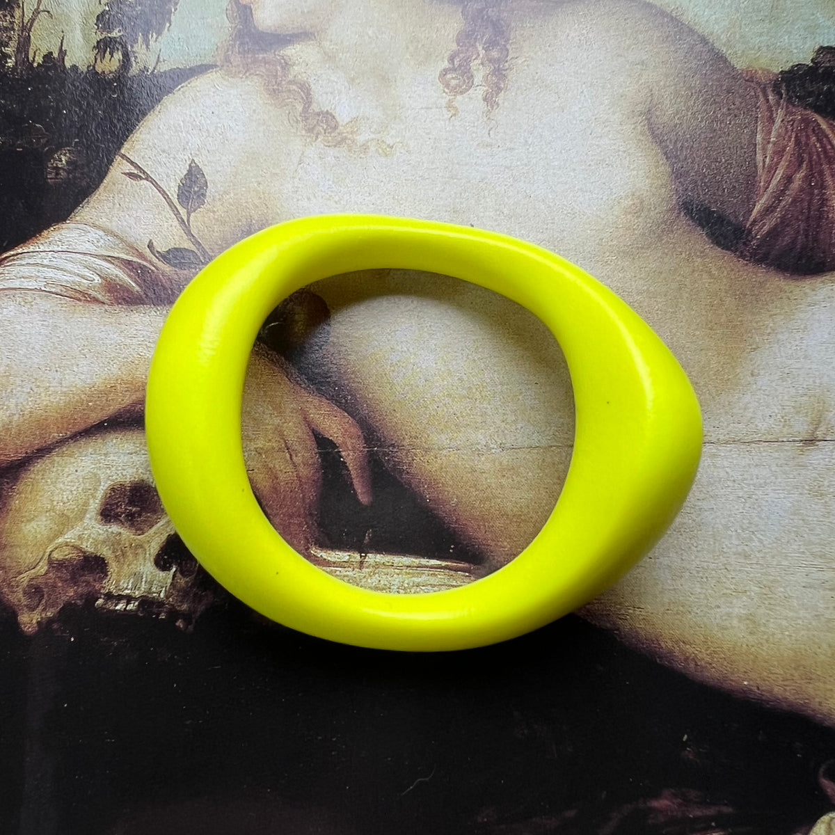 Ready to be shipped - JNada - Yellow Neon Polished 50MM/1.97INCH