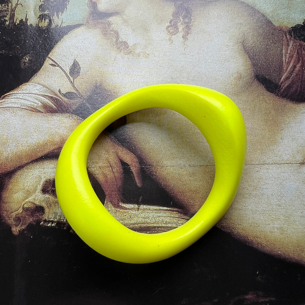 Ready to be shipped - JNada - Yellow Neon Polished 50MM/1.97INCH