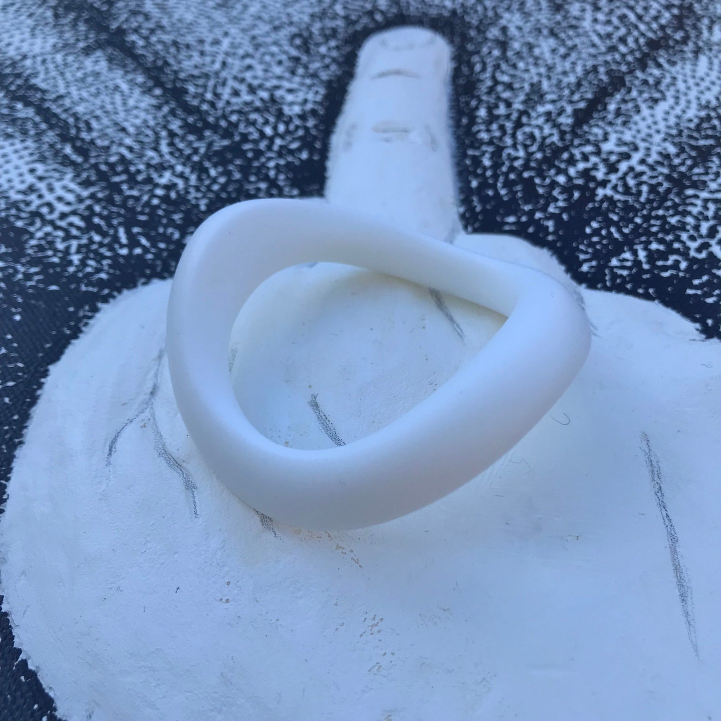 JNada - White - Velv'Or