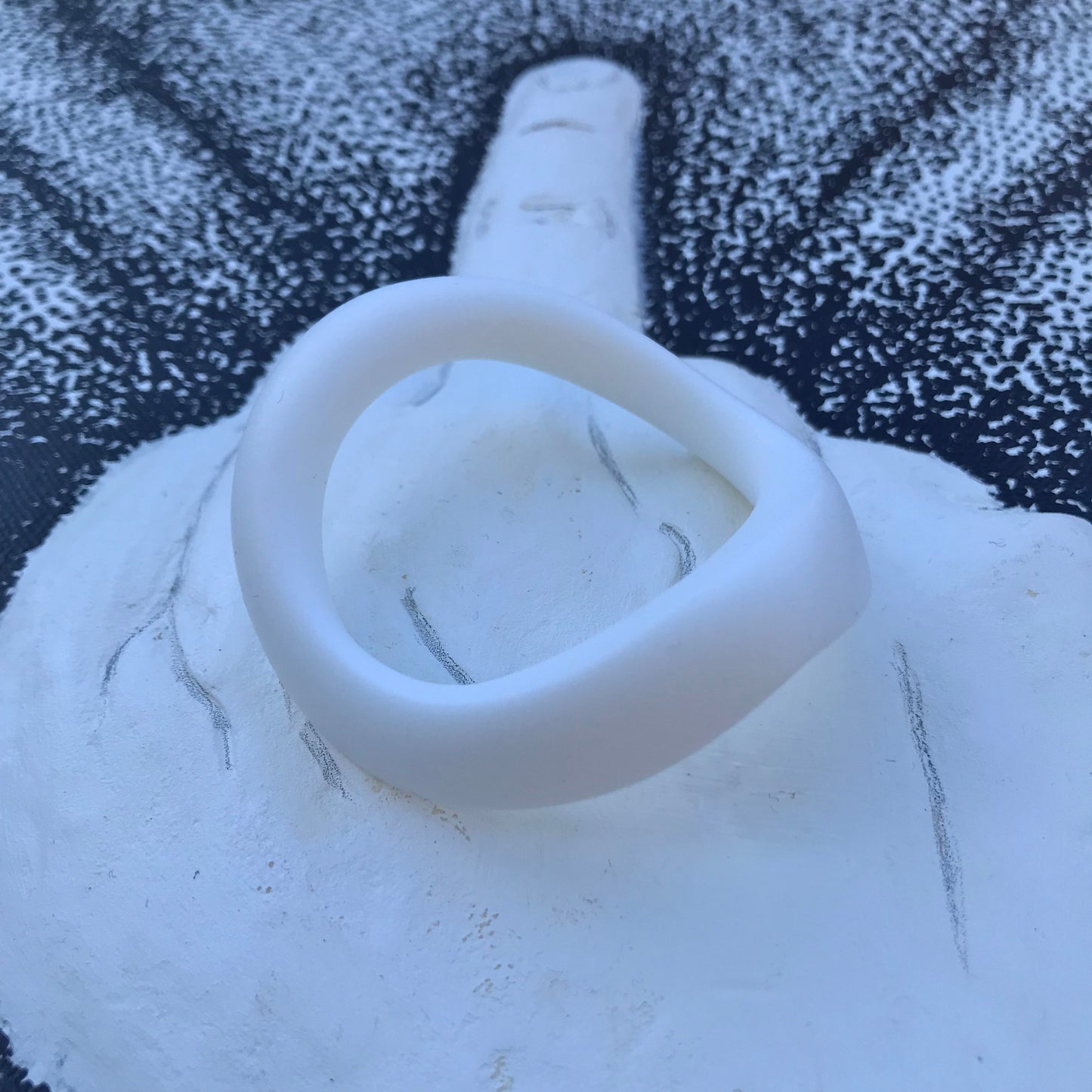 JNada - White - Velv'Or