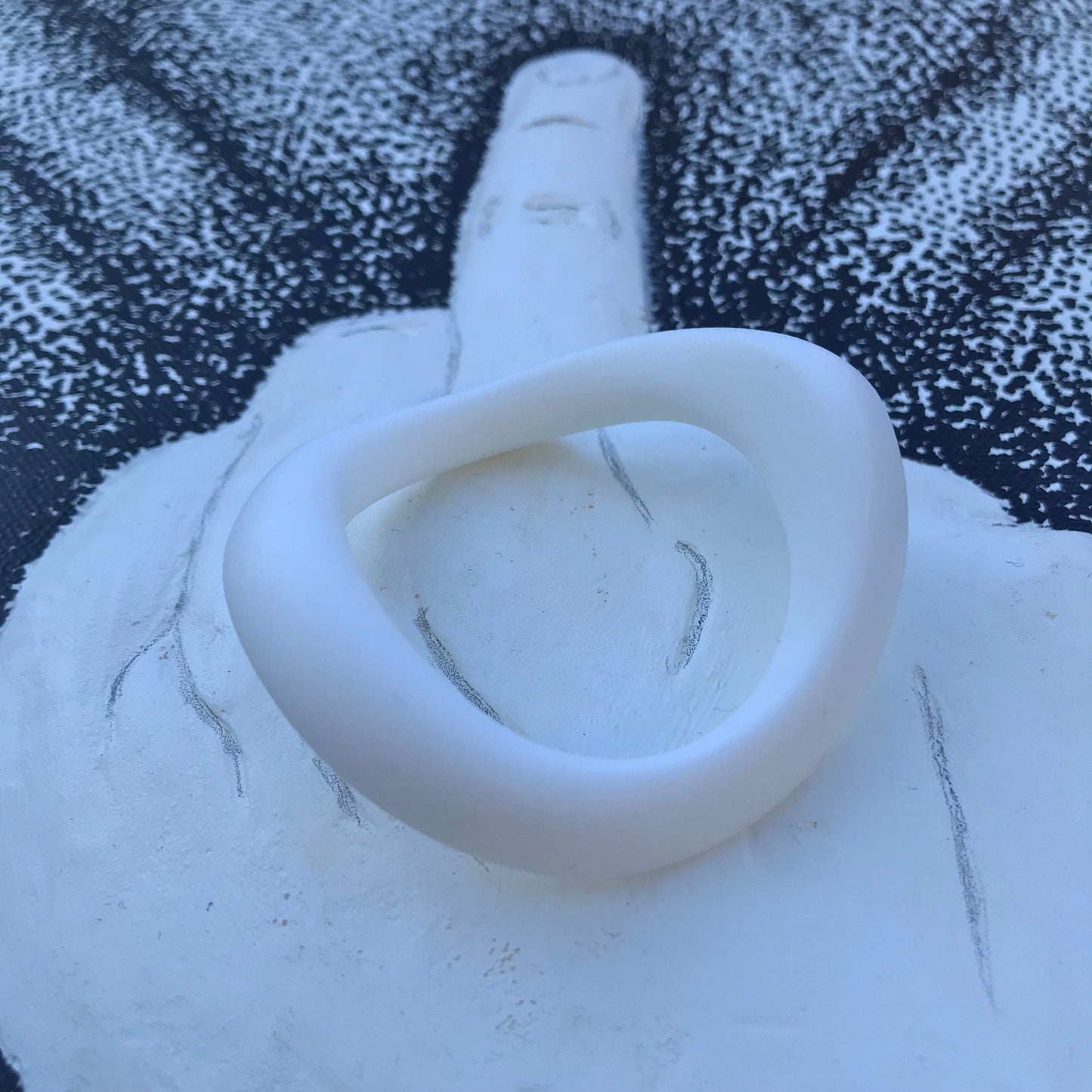 JNada - White - Velv'Or